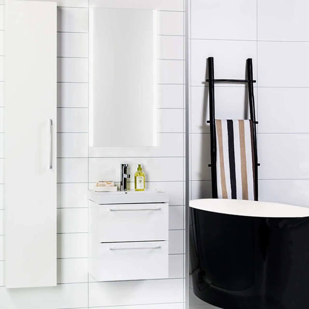 Noro Day med Deco Spegel Matt Vit