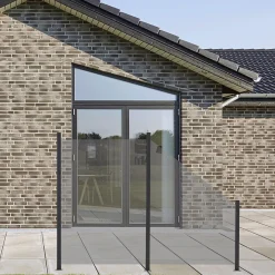 Räcken|Insynsskydd & Inhägnad*Hortus med Aluminiumskena Lutad